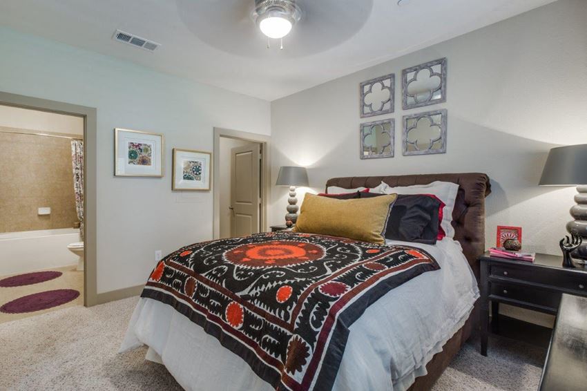 Villas At Sundance Apartments, 2056 Sundance Parkway, New Braunfels, TX